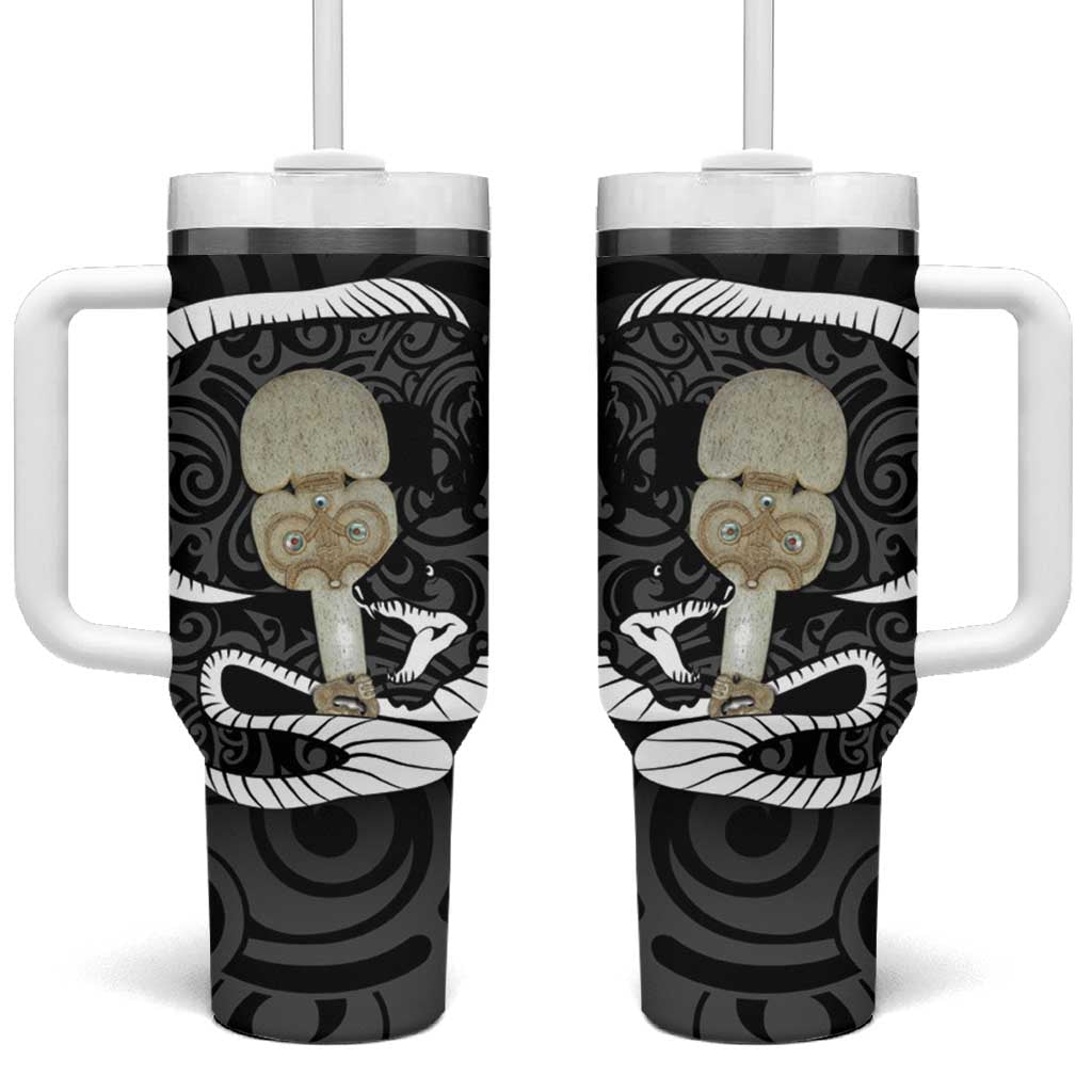 Black New Zealand Eel Aotearoa Maori Tuna With Kotiate Weapon Custom Stanley Quencher 40oz Stainless Steel Tumbler With Handle