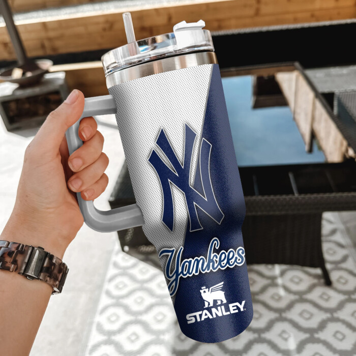 MLB New York Yankees Custom Stanley Quencher 40oz Stainless Steel Tumbler With Handle