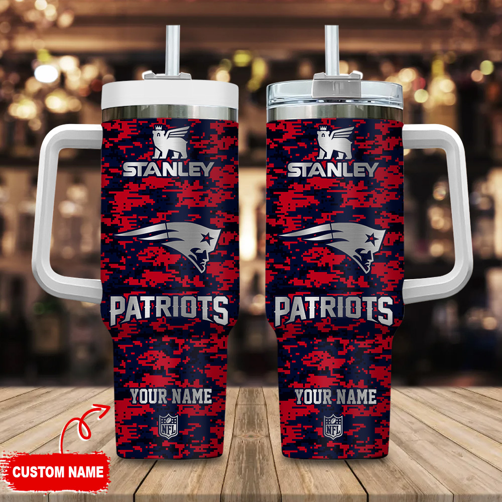 New England Patriots NFL Camouflage Silver Logo Custom Stanley Quencher 40oz Stainless Steel Tumbler With Handle