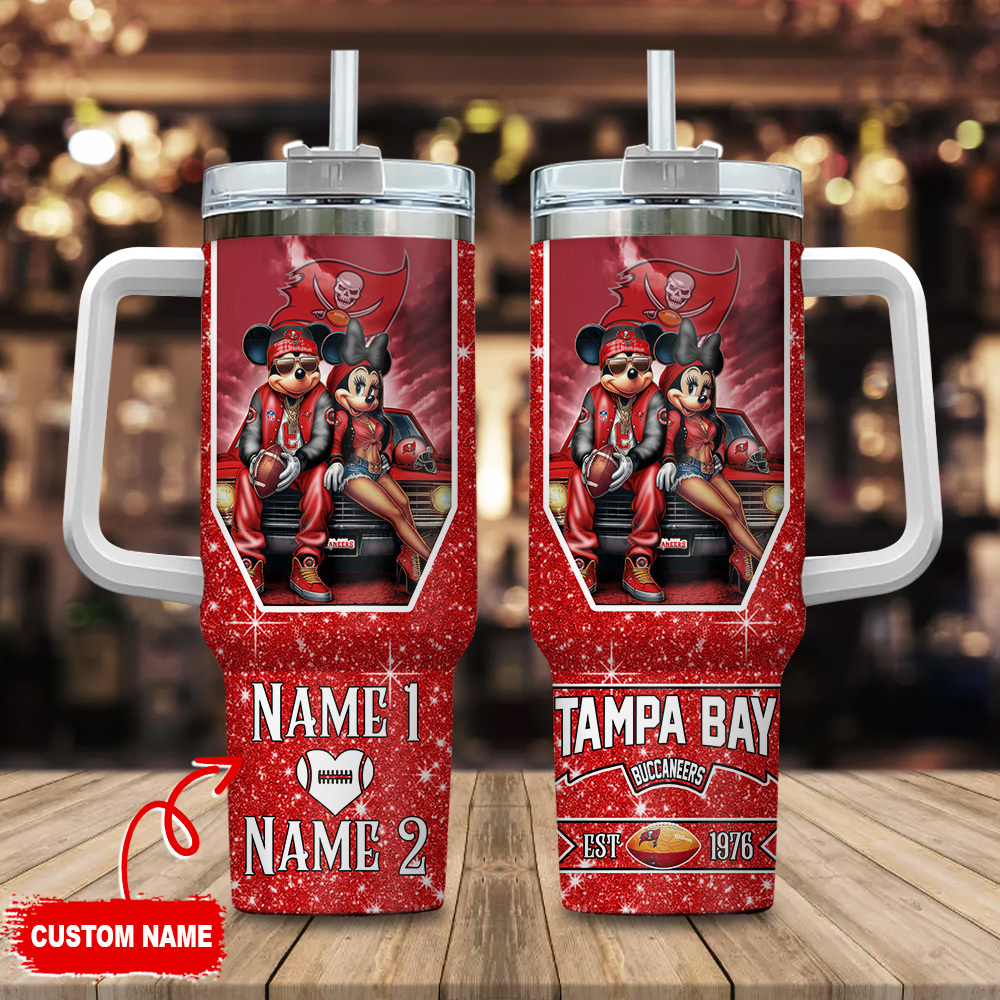 Tampa Bay Buccaneers NFL Mickey And Minnie Couple Custom Stanley Quencher 40oz Stainless Steel Tumbler With Handle