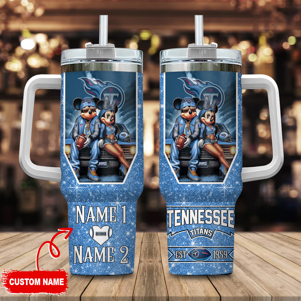 Tennessee Titans NFL Mickey And Minnie Couple Custom Stanley Quencher 40oz Stainless Steel Tumbler With Handle