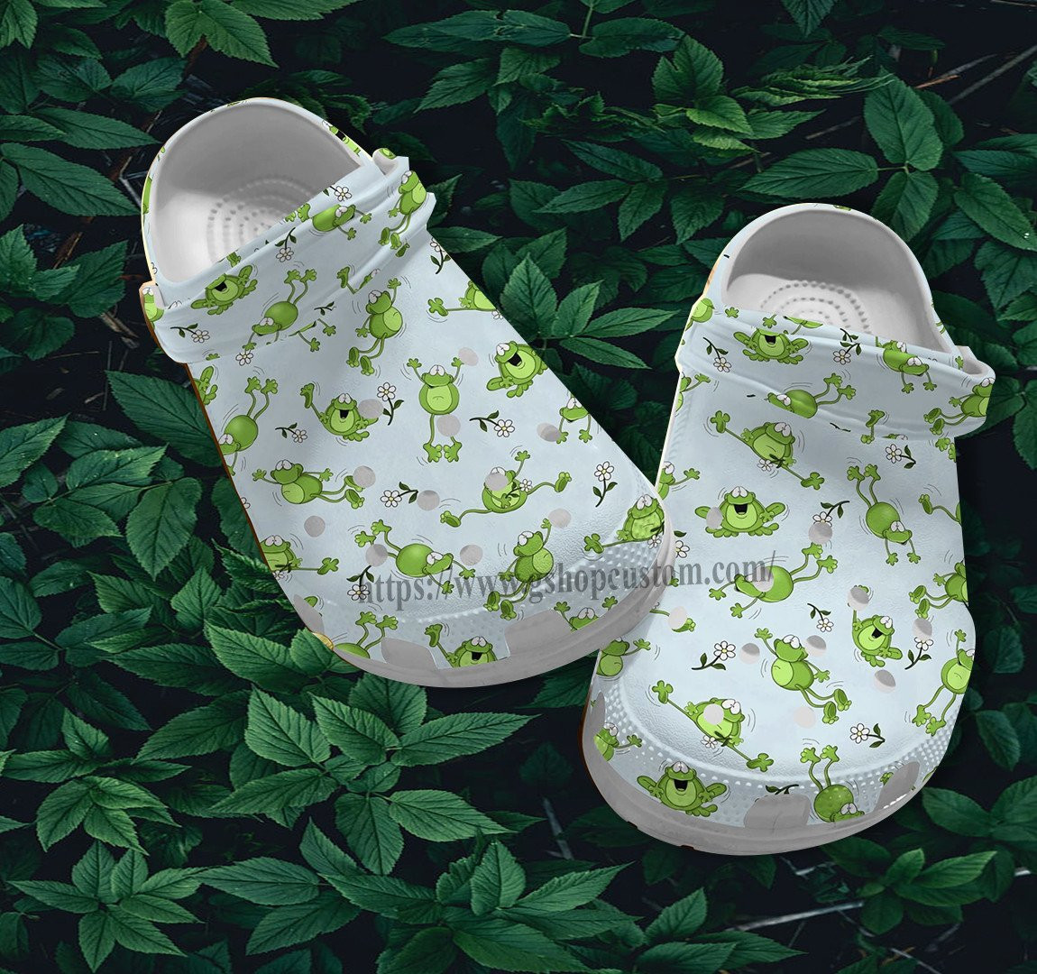 Merchidea Frog Funny Pattern Croc Shoes Gift Women- Frog Girl Lover Shoes Croc Clogs Gift Niece