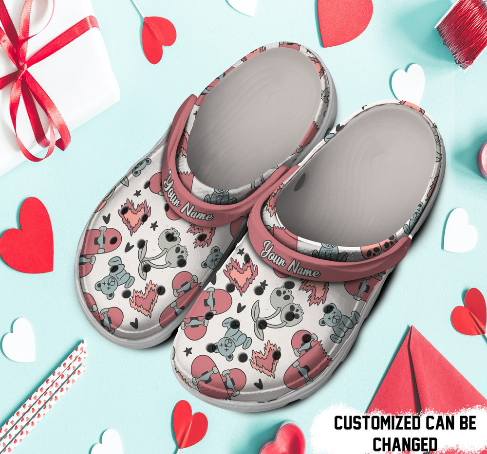 Merchidea Personalized Boy Valentines Pattern Skateboard Hearts clog Shoes For Men And Women